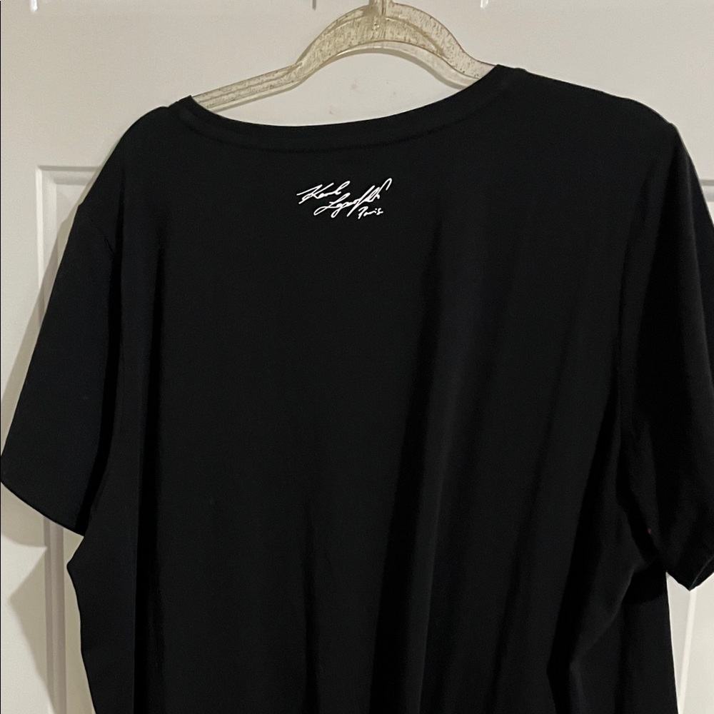 Karl Lagerfeld Black and White Signature Tee - Picture 4 of 4